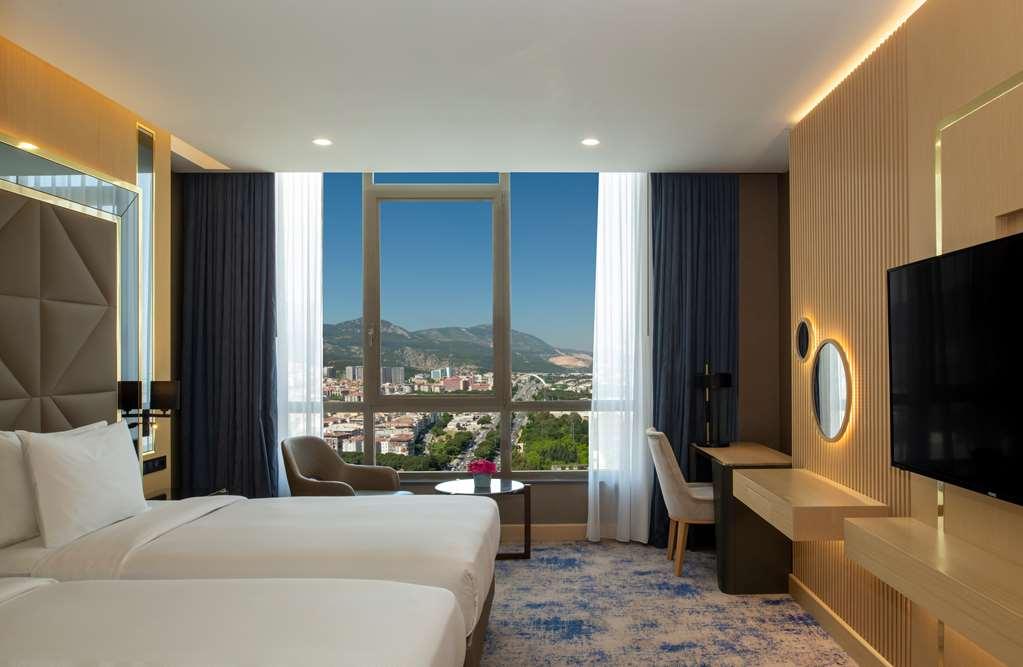 Doubletree By Hilton Manisa Hotel Cameră foto