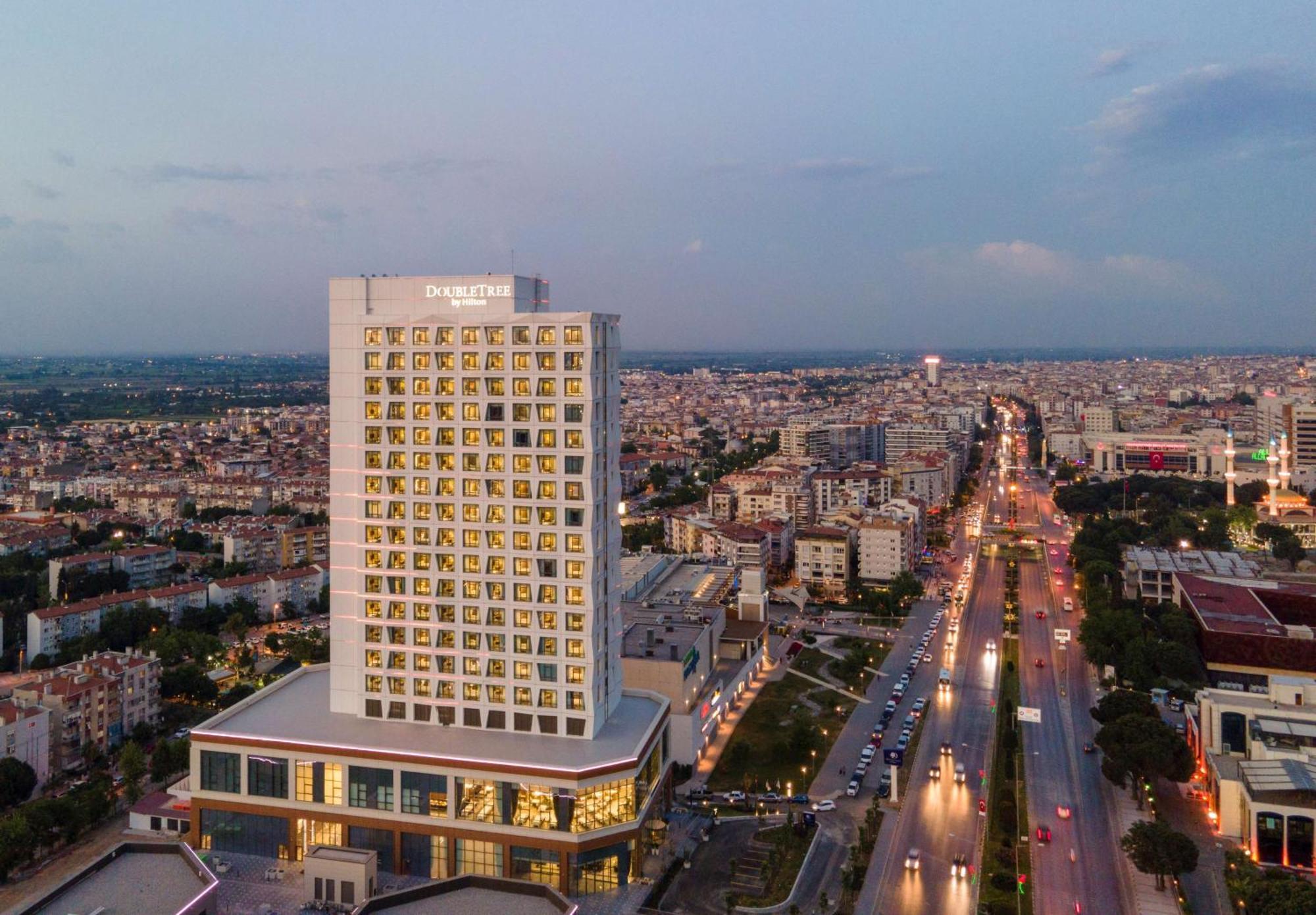 Doubletree By Hilton Manisa Hotel Exterior foto